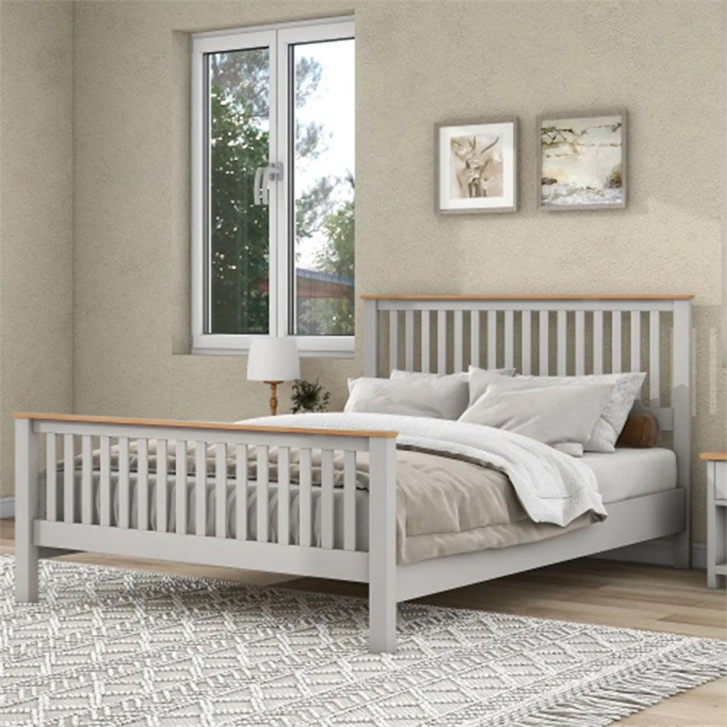 Gray Solid Platform Queen Bed with Oak Top R585406