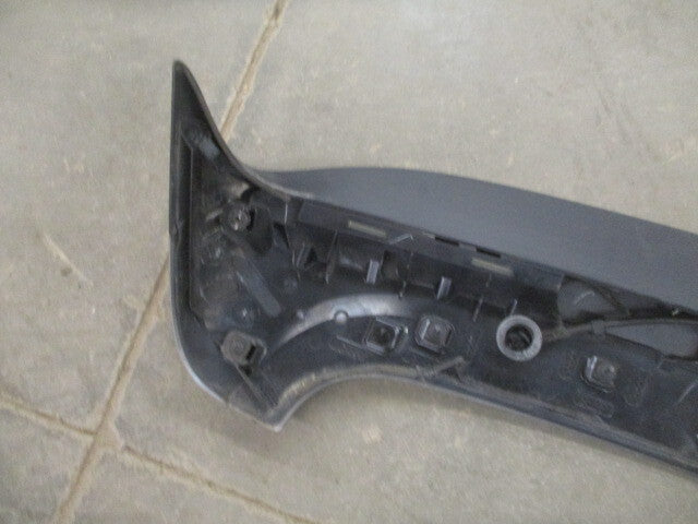 Pre-Owned Jeep Cherokee Rear Spoiler Wing with Brake Light Lamp B8910
