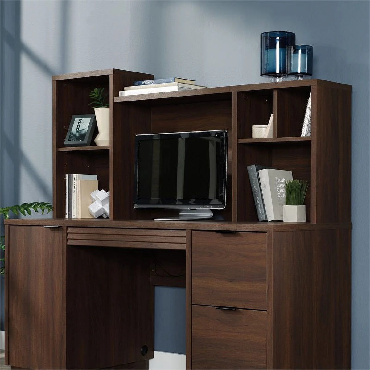 3-Piece Executive Desk & Hutch & Office Credenza Set B303546