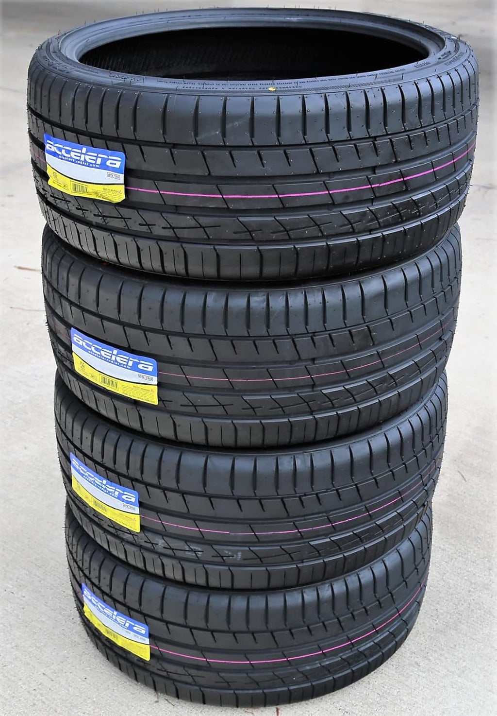 All-Season High Performance Radial Tire 265/40R20 104Y Load Range XL 4-Ply BSW B1498