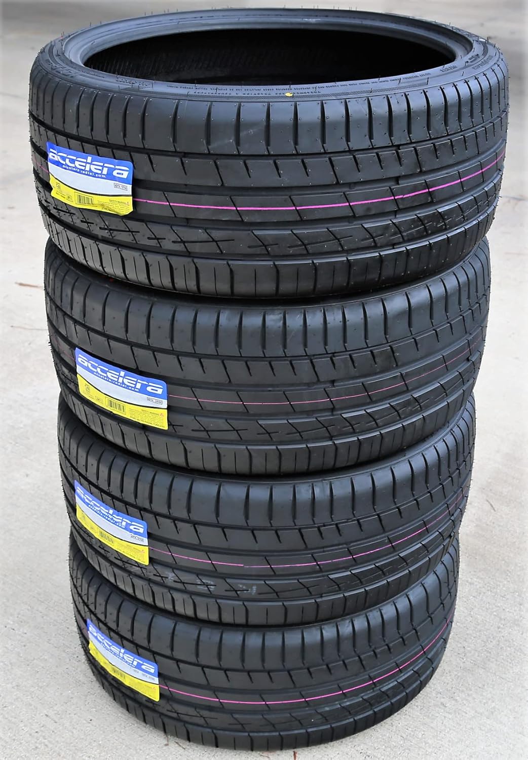All-Season High Performance Radial Tire 265/40R20 104Y Load Range XL 4-Ply BSW B1498