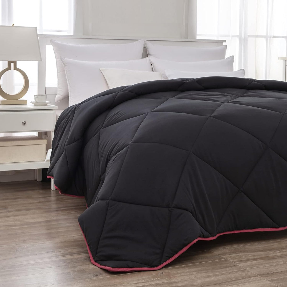 Reversible Full/Queen Down Alternative Comforter with Tabs, 88x88 Inches Z4796
