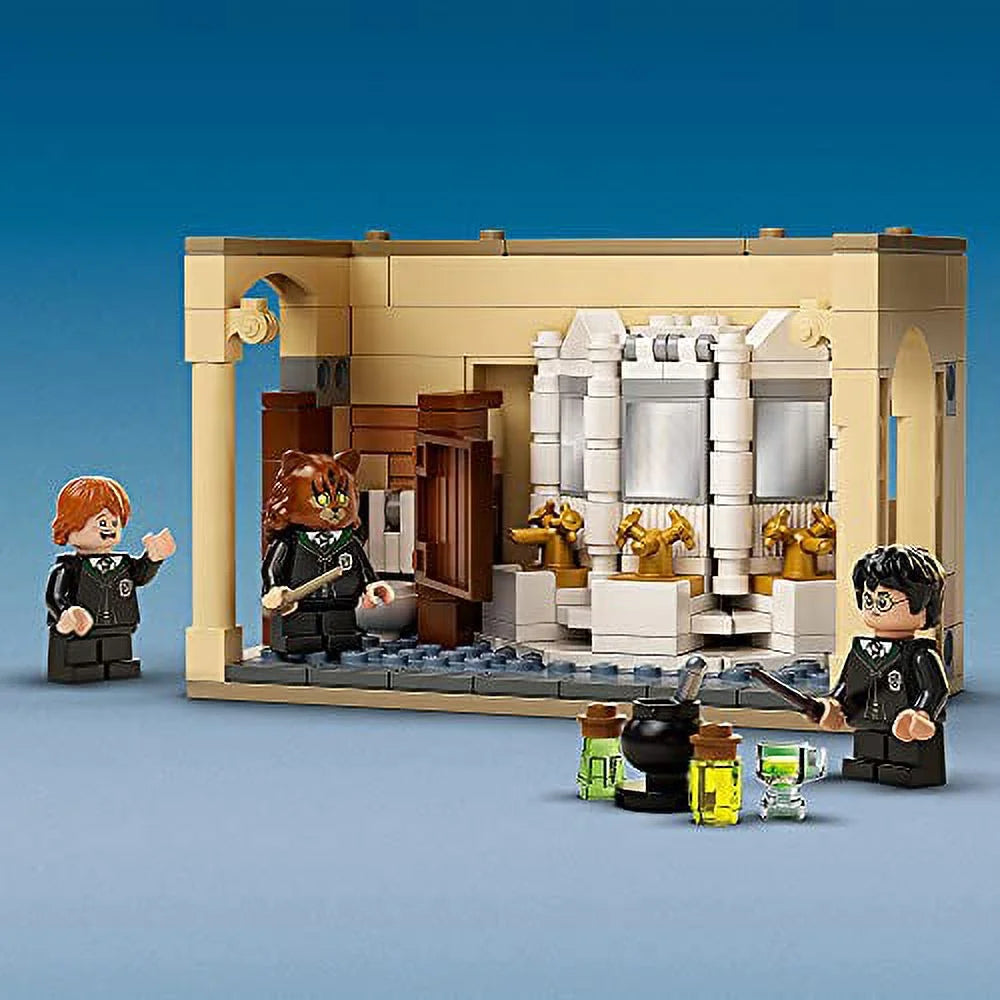 LEGO Harry Potter Hogwarts Polyjuice Potion Mistake Bathroom Building Kit with Minifigure Transformations (217 Pieces) Q961
