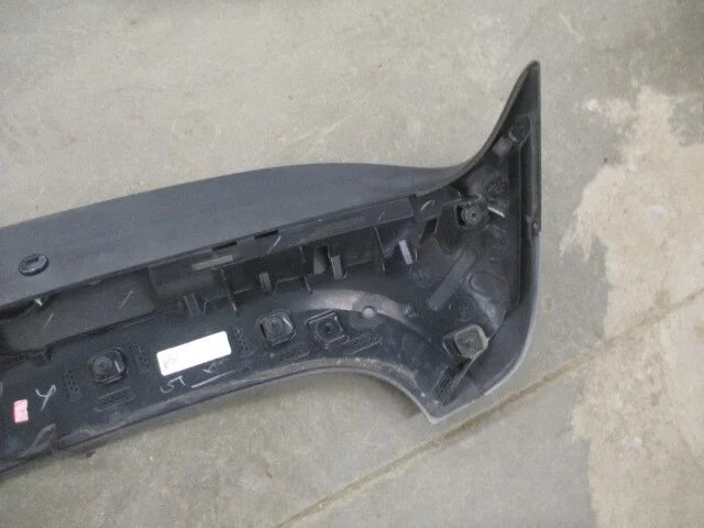Pre-Owned Jeep Cherokee Rear Spoiler Wing with Brake Light Lamp B8910