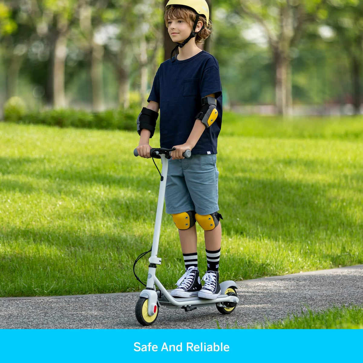 Electric Scooter with Adjustable Handlebar Height I2743