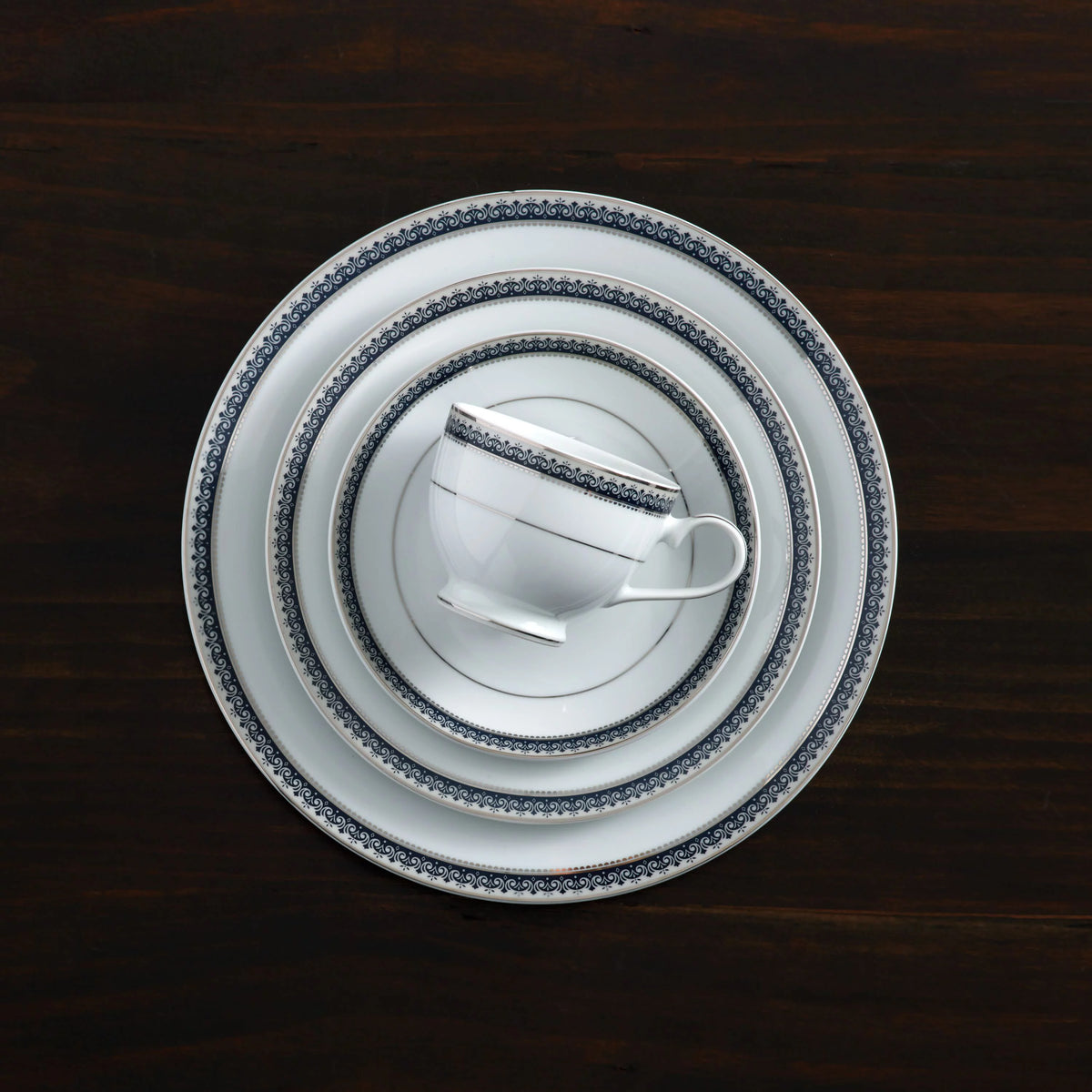 40-piece Dinnerware Set Y368940