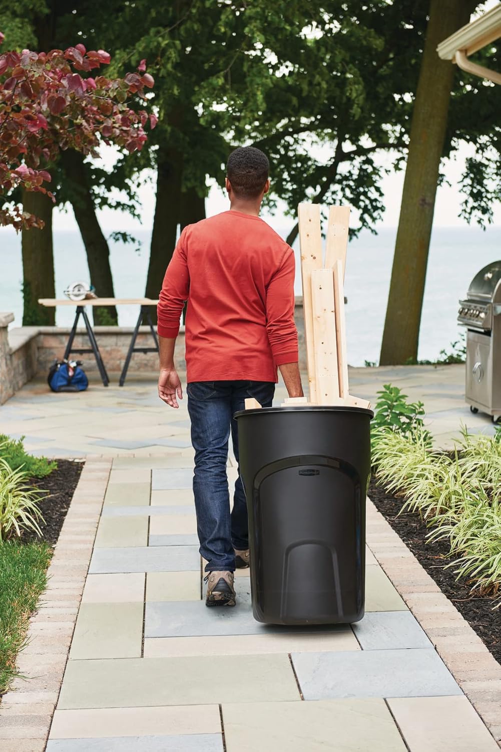 32 Gallon Black Rollout Trash Can T226