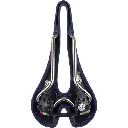 Blue Saddle F481
