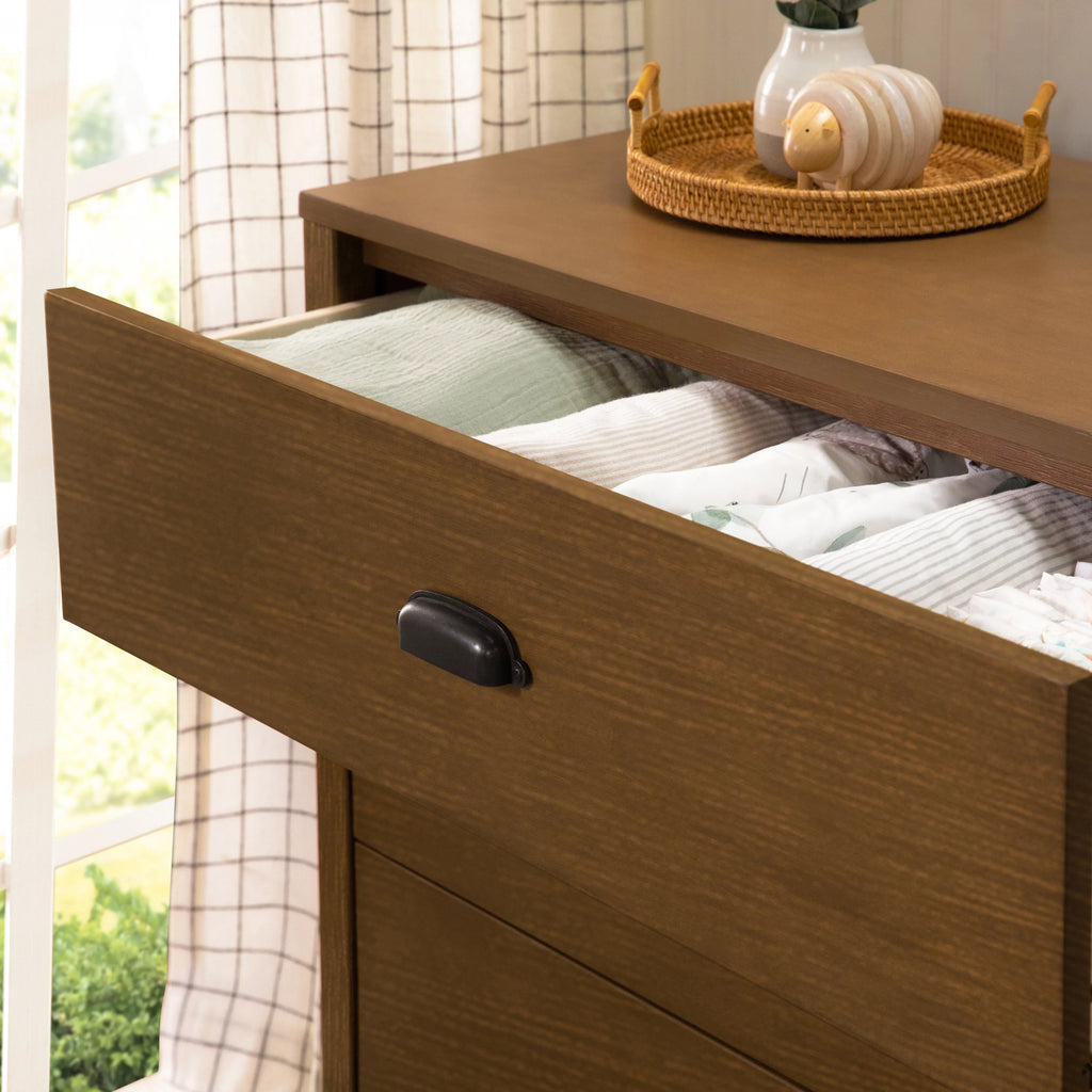 3-Drawer Dresser P37532