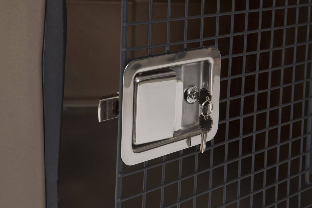 Pink Framed Door Kennel S5184
