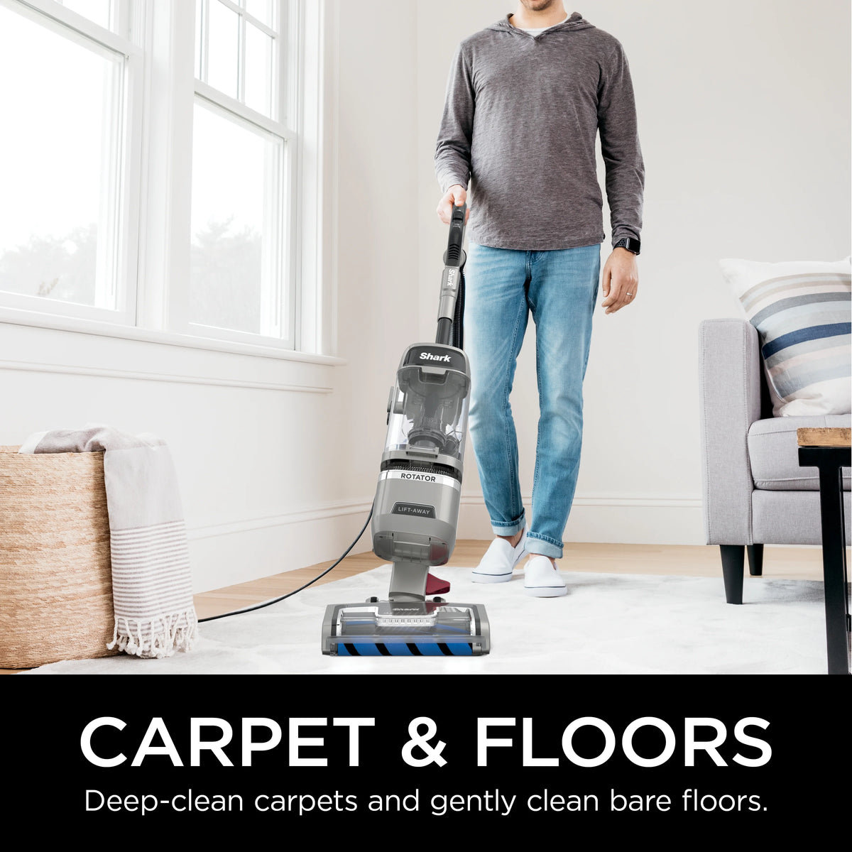 Upright Vacuum with Self-Cleaning Brushroll G824571