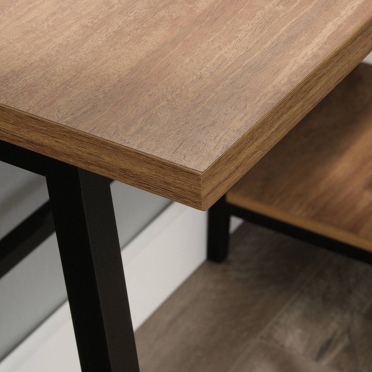 Single Pedestal Desk Z596